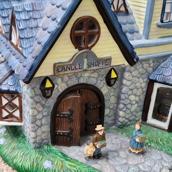 Partylite candle house - Picture 3 of 8